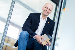 Leitung Produktionsmanagement Dietmar Hammer Dietmar Hammer ist bei Gaulhofer für die Leitung des Produktionsmanagements zuständig.